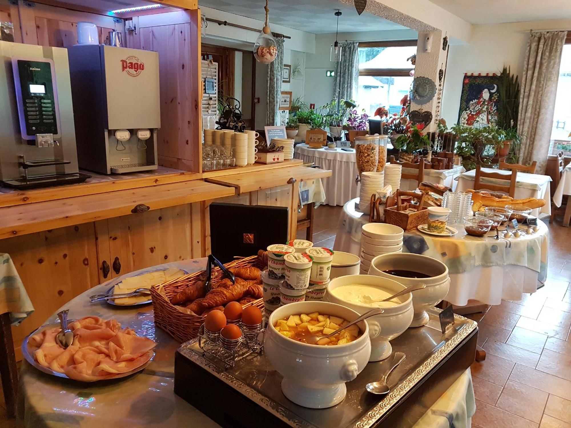 Hotel Le Chamois Logis Molines-en-Queyras Luaran gambar