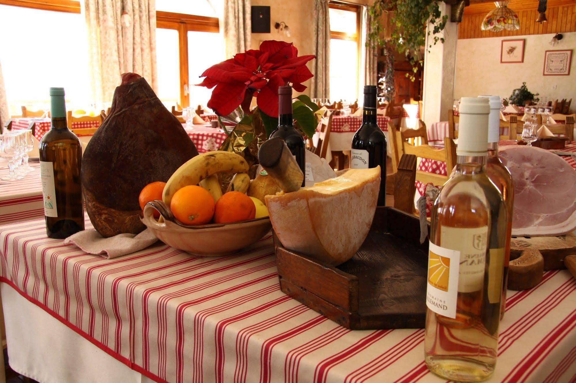 Hotel Le Chamois Logis Molines-en-Queyras Luaran gambar